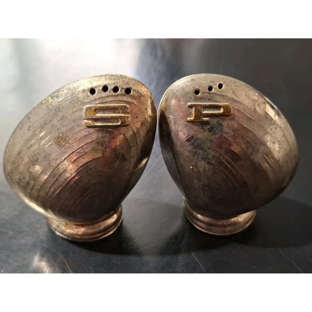 Vintage Silver/ Gold Mussel Clam Shell Salt & Pepper Shakers Atomic 50s 60s